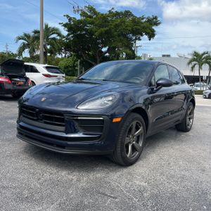 2022 Porsche MACAN BASE — фото 1