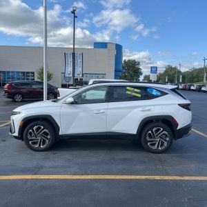 HYUNDAI TUCSON LIMITED - 3