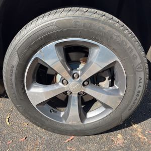 2019 JEEP CHEROKEE LIMITED 缩略图 18