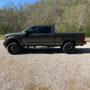 FORD F-250 SUPER DUTY LARIAT - 3