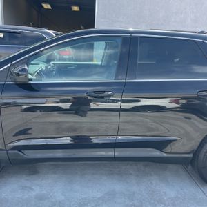 FORD EDGE SEL - 4