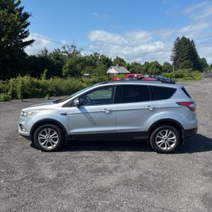 2017 FORD ESCAPE SE — фото 3