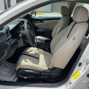 2018 Honda CIVIC LX — миниатюра 31