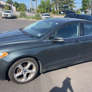 FORD FUSION SE - 2