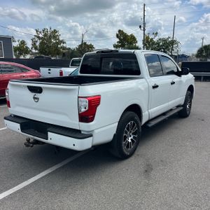 2021 Nissan TITAN SV — фото 8