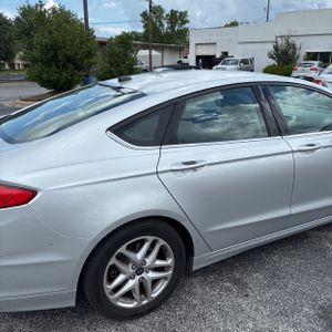 FORD FUSION SE - 9