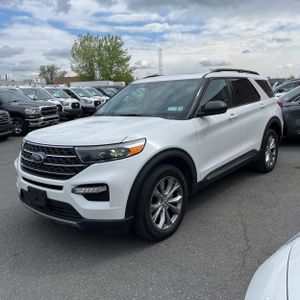 FORD EXPLORER XLT - 1