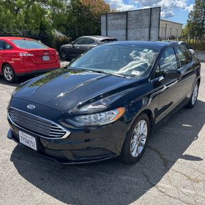 FORD FUSION SE - 1