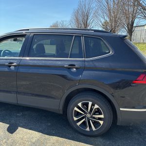 VOLKSWAGEN TIGUAN S 4MOTION - 6