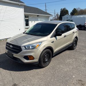 FORD ESCAPE S - 1