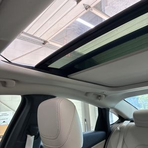صورة مصغرة 35 لـ 2016 Chrysler 200 C