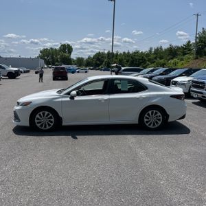 2024 Toyota CAMRY LE 照片 3