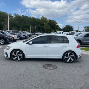 VOLKSWAGEN GTI SE - 3
