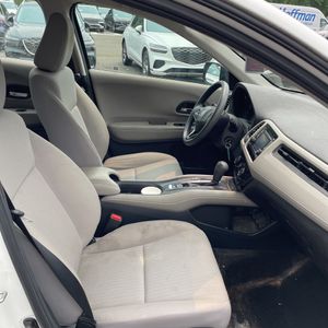 2018 Honda HR-V LX 照片 33