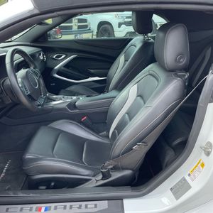 2018 Chevrolet CAMARO LT 照片 32