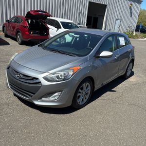 HYUNDAI ELANTRA - 1