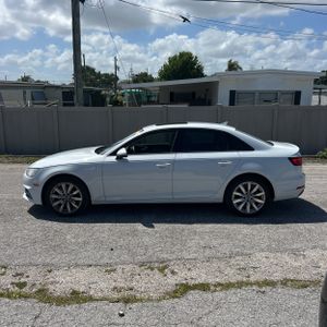 AUDI A4 2.0T ULTRA PREMIUM - 3