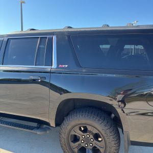 CHEVROLET SUBURBAN LT - 6