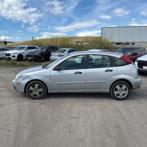 FORD FOCUS ZX5 S - 3
