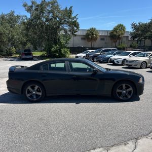 2014 Dodge CHARGER SXT photo 10