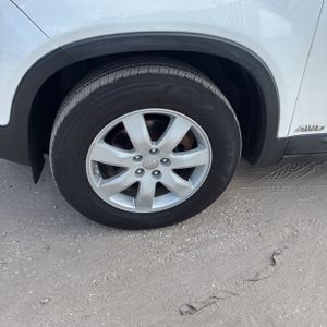صورة مصغرة 16 لـ 2013 KIA SORENTO LX