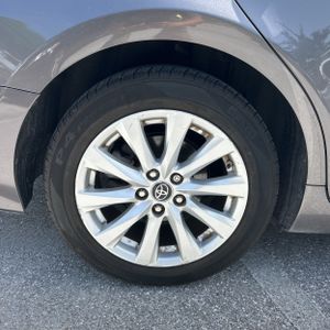 2019 Toyota CAMRY LE thumbnail 19