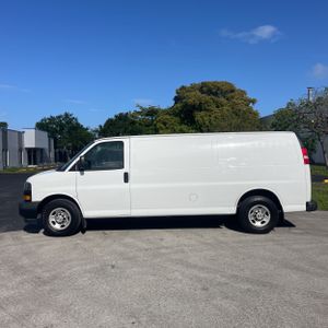 CHEVROLET EXPRESS 3500 - 3
