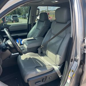 2019 Toyota TUNDRA LIMITED photo 32