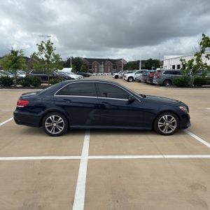 MERCEDES-BENZ E-CLASS - 10