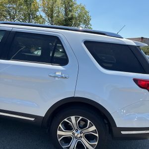 FORD EXPLORER LIMITED - 6