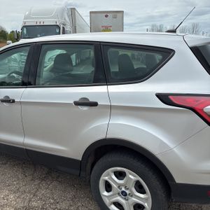 FORD ESCAPE S - 6