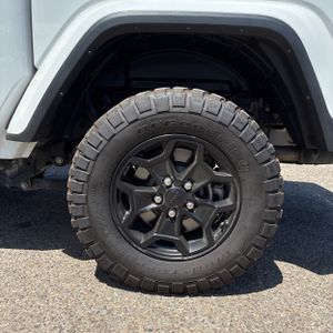 صورة مصغرة 18 لـ 2022 JEEP GLADIATOR WILLYS