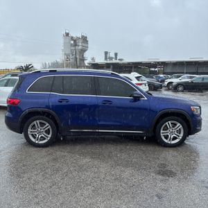 MERCEDES-BENZ GLB - 9