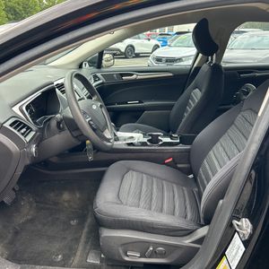 صورة مصغرة 32 لـ 2016 FORD FUSION SE