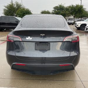 TESLA MODEL Y LONG RANGE - 7