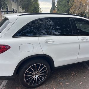 صورة 9 لـ 2022 Mercedes-BENZ GLC