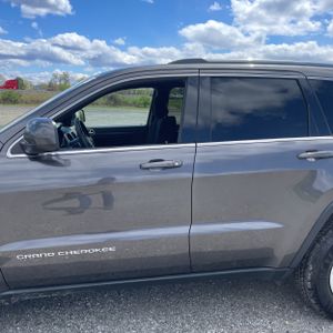 JEEP GRAND CHEROKEE LAREDO - 4