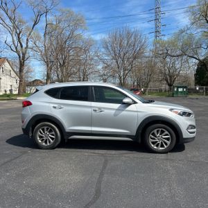 HYUNDAI TUCSON SEL PLUS - 10