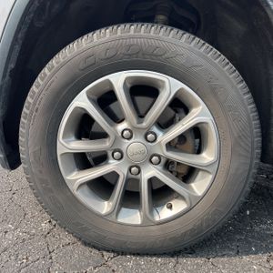 2016 JEEP GRAND CHEROKEE LIMITED — миниатюра 17