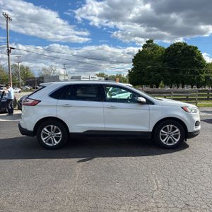 FORD EDGE SEL - 10