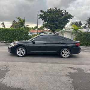 VOLKSWAGEN JETTA SE - 3