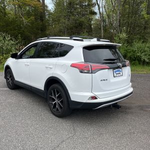 TOYOTA RAV4 - 5