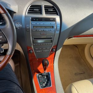 2011 Lexus ES 350 BASE thumbnail 37