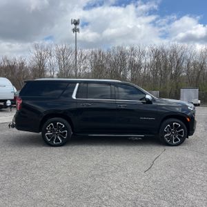 CHEVROLET SUBURBAN PREMIER - 10