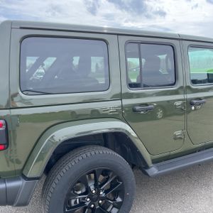 JEEP WRANGLER 4XE UNLIMITED SAHARA 4X4 - 9