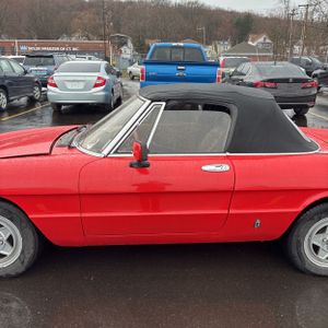 Alfa Romeo Spider Veloce - 4
