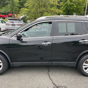 صورة 4 لـ 2015 Nissan ROGUE SV