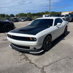 DODGE CHALLENGER SRT 392 - 1