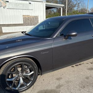 DODGE CHALLENGER R/T PLUS - 2