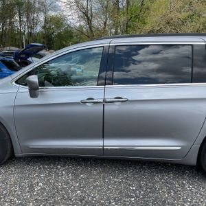 CHRYSLER PACIFICA TOURING-L - 4